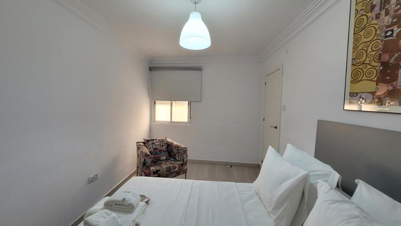 Apartaments B O D Collblanc L'Hospitalet de Llobregat Exterior foto